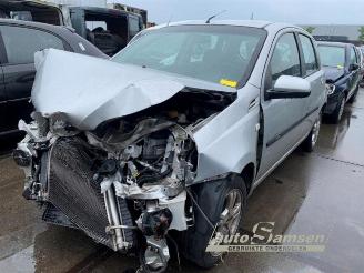 Coche siniestrado Chevrolet Aveo Aveo (250), Hatchback, 2008 / 2011 1.2 16V 2011/7