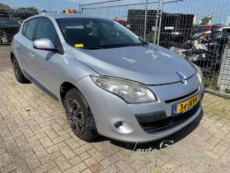 Autoverwertung Renault Mégane Megane III Berline (BZ), Hatchback 5-drs, 2008 / 2017 1.6 16V 2009/6