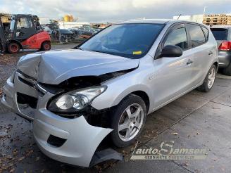 Salvage car Hyundai I-30 i30 (FD), Hatchback, 2007 / 2011 1.4 CVVT 16V 2010/2