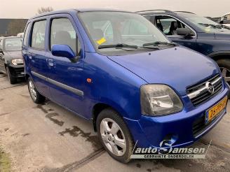 Vrakbiler auto Opel Agila Agila (A), MPV, 2000 / 2007 1.2 16V 2004/9