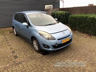Auto da rottamare Renault Grand-scenic Grand Scenic III (JZ), MPV, 2009 / 2016 1.4 16V TCe 130 2009/10
