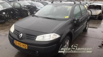 Auto da rottamare Renault Mégane Megane II (LM), Sedan, 2003 / 2010 1.6 16V 2004/2