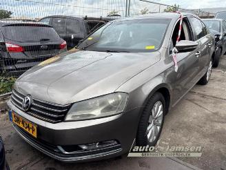 Salvage car Volkswagen Passat Passat (362), Sedan, 2010 / 2014 1.4 TSI 16V 2012/3