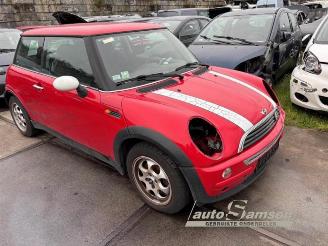 Coche siniestrado Mini Mini  2003/9