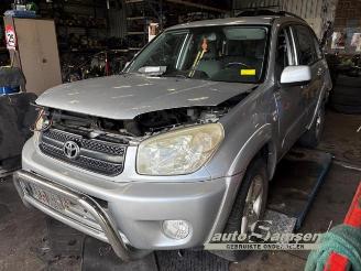 Vrakbiler auto Toyota Rav-4 RAV4 (A2), Terreinwagen, 2000 / 2005 2.0 16V VVT-i 4x4 2004/5
