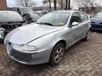  Alfa Romeo 147 147 (937), Hatchback, 2000 / 2010 1.6 Twin Spark 16V 2002/3