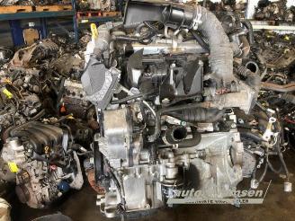 Toyota Yaris Yaris III (P13), Hatchback, 2010 / 2020 1.5 16V Hybrid picture 16