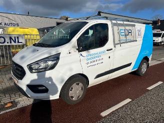 krockskadad bil bedrijf Ford Transit Custom 2.0 TDCI 95KW DC L2H1 LANG AIRCO KLIMA EURO6 2020/3