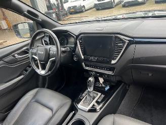 Isuzu D-Max 1.9d 120kw V-CROSS DOUBLE CAB. AUTOM. KLIMA LEER  4WD picture 9