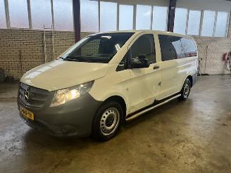Schadeauto Mercedes Vito TOURER 116 CDI 120KW LANG PKW BRIEF 8 PERS.  KLIMA  AUT. 2020/11