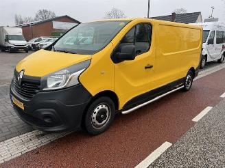 skadebil bedrijf Renault Trafic 1.6 DCI  LANG L2H1 AIRCO KLIMA EURO6 2018/8