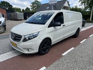 krockskadad bil bedrijf Mercedes Vito 114 CDI 100KW EXTRA LANG AUTOM.  AIRCO KLIMA EURO6 2019/1