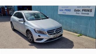 demontáž osobní automobily Mercedes A-klasse A (W176), Hatchback, 2012 / 2018 1.6 A-180 16V 2013/6
