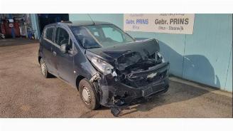 Coche siniestrado Chevrolet Spark Spark (M300), Hatchback, 2010 1.0 16V Bifuel 2013/1