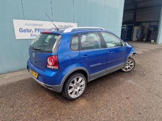Coche siniestrado Volkswagen Polo Polo IV (9N1/2/3), Hatchback, 2001 / 2012 1.4 16V 75 2006/4