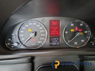 Mercedes C-klasse C (W203), Sedan, 2000 / 2007 2.2 C-200 CDI 16V picture 7