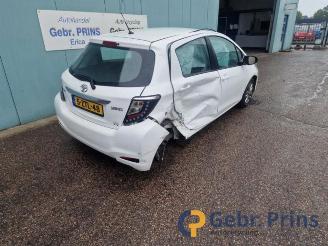 Toyota Yaris Yaris III (P13), Hatchback, 2010 / 2020 1.0 12V VVT-i picture 4