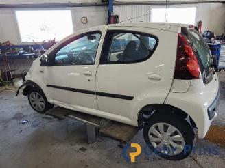 demontáž osobní automobily Peugeot 107 107, Hatchback, 2005 / 2014 1.0 12V 2012/11
