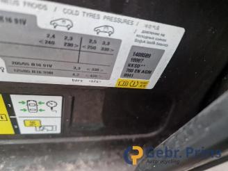 Peugeot 308 308 (L3/L8/LB/LH/LP), Hatchback 5-drs, 2013 / 2021 1.6 BlueHDi 120 picture 6