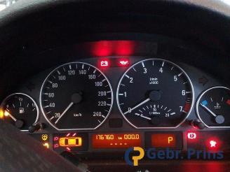 Dezmembrări autoturisme BMW 3-serie 3 serie Touring (E46/3), Combi, 1999 / 2006 325i 24V 2004/6