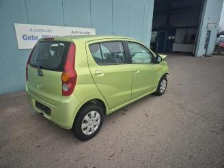 Coche siniestrado Daihatsu Cuore Cuore (L251/271/276), Hatchback, 2003 1.0 12V DVVT 2008/8