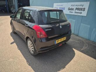 Auto da rottamare Suzuki Swift Swift (ZA/ZC/ZD1/2/3/9), Hatchback, 2005 / 2011 1.3 VVT 16V 2007/9