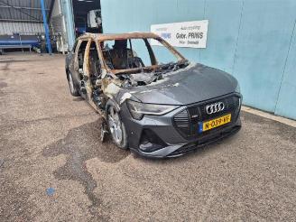rozbiórka samochody osobowe Audi E-tron E-tron (GEN), SUV, 2018 50 quattro 2021/12