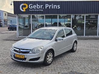 krockskadad bil auto Opel Astra 1.6 16V Hatchback 4Dr Benzine 1.598cc 85kW (116pk) FWD 2009/9