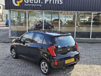 Schadeauto Kia Picanto 1.2 16V Hatchback  Benzine 1.248cc 63kW (86pk) FWD 2012/9