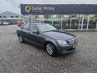 uszkodzony samochody osobowe Mercedes C-klasse 2.2 C-180 CDI 16V BlueEFFICIENCY Sedan 4Dr Diesel 2.148cc 88kW (120pk) RWD 2011/1