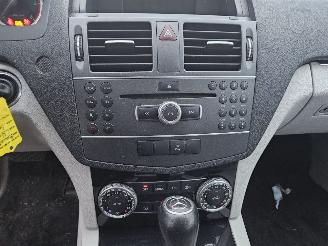 Mercedes C-klasse 2.2 C-180 CDI 16V BlueEFFICIENCY Sedan 4Dr Diesel 2.148cc 88kW (120pk) RWD picture 11