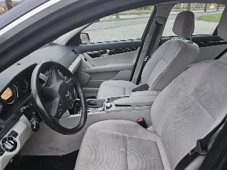 Mercedes C-klasse 2.2 C-180 CDI 16V BlueEFFICIENCY Sedan 4Dr Diesel 2.148cc 88kW (120pk) RWD picture 9