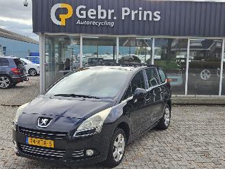Auto incidentate Peugeot 5008 1.6 THP 16V MPV  Benzine 1.598cc 115kW (156pk) FWD 2011/7
