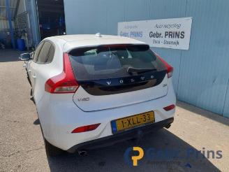 Auto da rottamare Volvo V-40 V40 (MV), Hatchback 5-drs, 2012 / 2019 2.0 D4 16V 2014/9