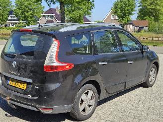 Renault Scenic 1.4 16V TCe 130 MPV  Benzine 1.397cc 96kW (131pk) FWD picture 7