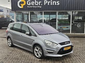 Vaurioauto  passenger cars Ford S-Max 2.0 Ecoboost 7-seat 16V MPV  Benzine 1.999cc 149kW (203pk) FWD 2010/4