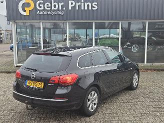 Unfallwagen Opel Astra SPORTS TOURER 1.7 CDTi 16V Combi/o  Diesel 1.686cc 81kW (110pk) FWD 2014/1