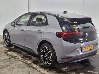 damaged passenger cars Volkswagen ID.3 Pro 58/59 kWh Hatchback 4Dr Elektrisch  150kW (204pk) RWD 2023/3