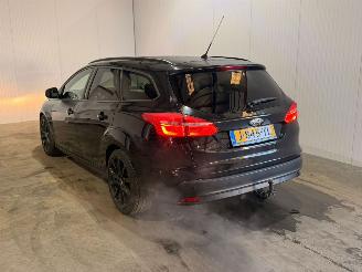 Schadeauto Ford Focus 1.0 Ti-VCT EcoBoost 12V 125 Combi/o  Benzine 998cc 92kW (125pk) FWD 2015/3