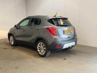 Vaurioauto  passenger cars Opel Mokka 1.4 Turbo 16V 4x2 SUV  Benzine 1.364cc 103kW (140pk) FWD 2015/10