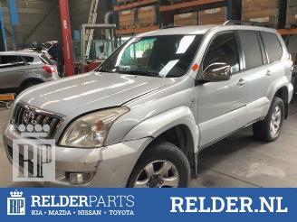 Coche siniestrado Toyota Landcruiser Land Cruiser (J12), Terreinwagen, 2002 / 2010 3.0 D-4D 16V 2003/6