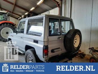 Coche siniestrado Toyota Landcruiser Land Cruiser (J7), Terreinwagen, 1984 2.4 TD 1987/6