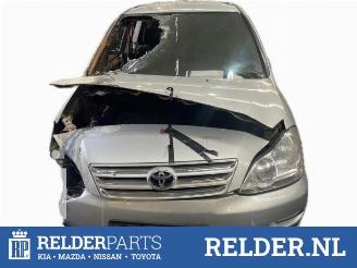 Purkuautot passenger cars Toyota Avensis-verso Avensis Verso (M20), MPV, 2001 / 2005 2.0 16V VVT-i D-4 2004/1