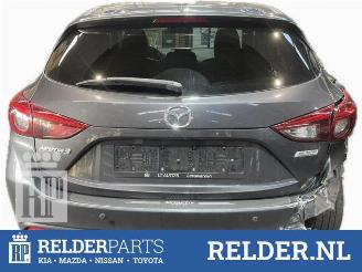 Mazda 3 3 (BM/BN), Hatchback, 2013 / 2019 2.2 SkyActiv-D 150 16V picture 4