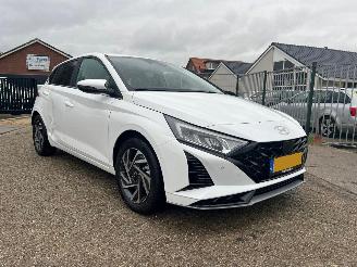 Vaurioauto  passenger cars Hyundai I-20 1.0 T-GDI PREMIUM  NEW CAR 18 km ! 5 DAYS OLD ! 2025/10
