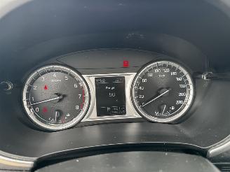 Suzuki Vitara 1.6 High Executive Pano picture 15
