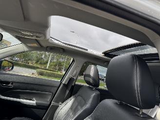 Suzuki Vitara 1.6 High Executive Pano picture 23