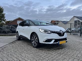 krockskadad bil auto Renault Scenic 1.3 TCe Business Zen | 7p!! 2021/10