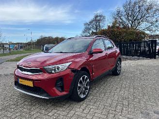 Schadeauto Kia Stonic 1.0 T-GDi ExecutiveLine AUTOMAAT !! 2020/8