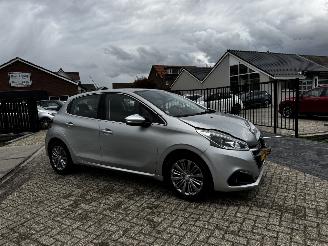 Peugeot 208 1.2 Allure 26.169 KM !! picture 2